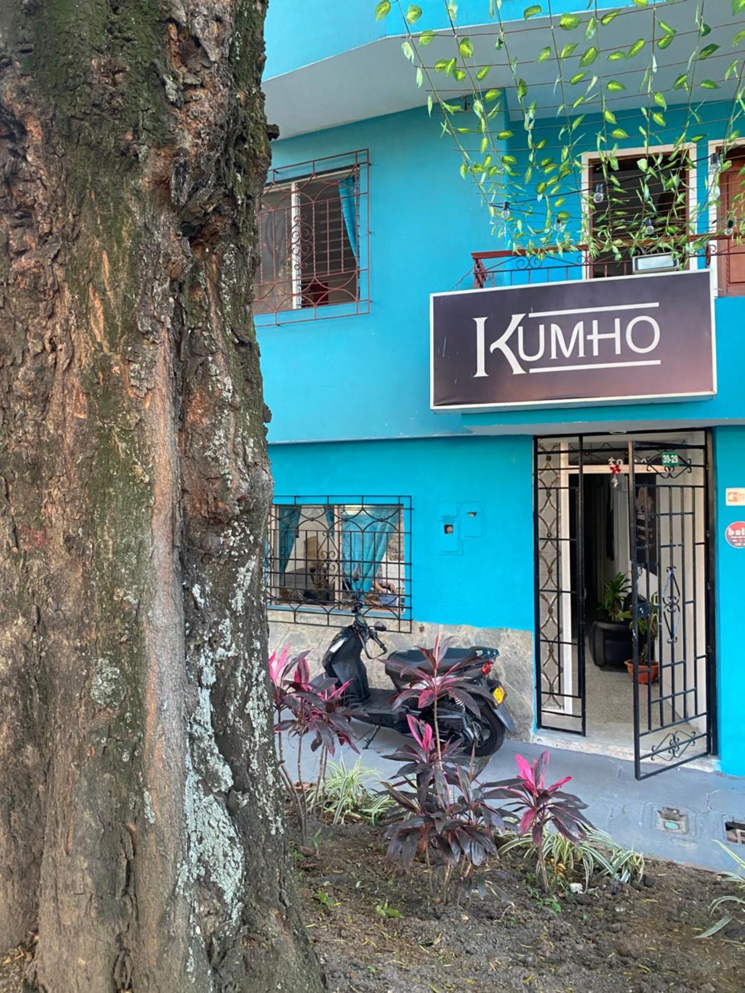 Hostel Kumho Alojamiento Меделин Екстериор снимка